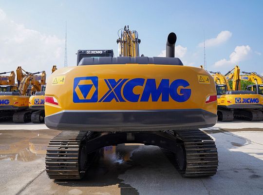 Гусеничный экскаватор XCMG XE260D