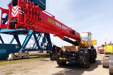 Короткобазный кран Sany SRC750C